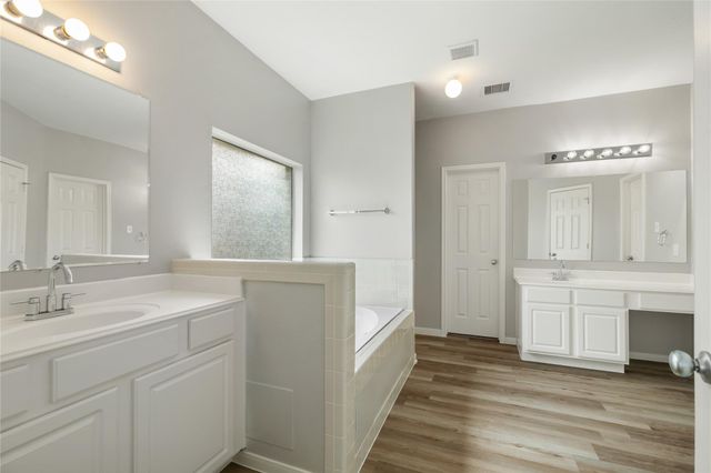 5027 Wimberly Lane, Baytown, TX 77523