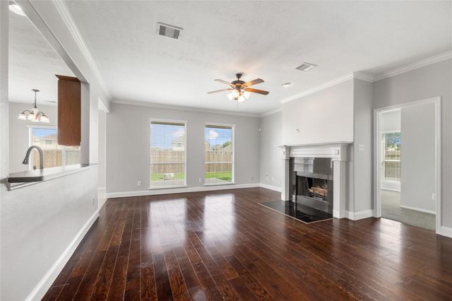 5027 Wimberly Lane, Baytown, TX 77523