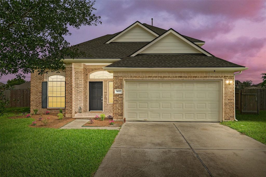 5027 Wimberly Lane, Baytown, TX 77523