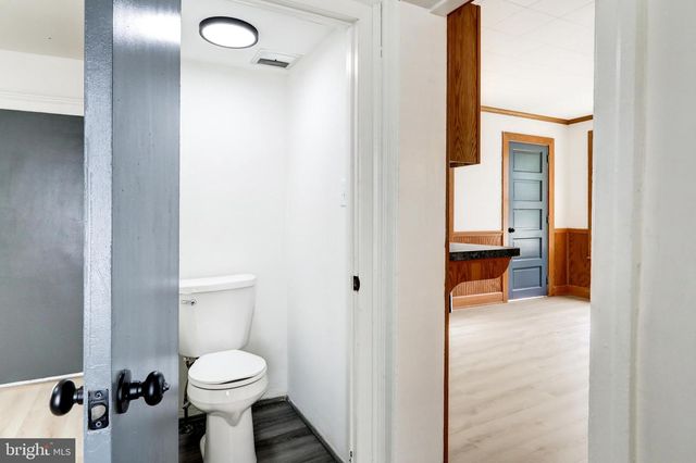 476 E E QUEEN STREET, Chambersburg, PA 17201
