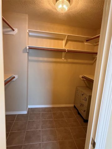 10522 Torrey Pines Dr Drive, Willis, TX 77318