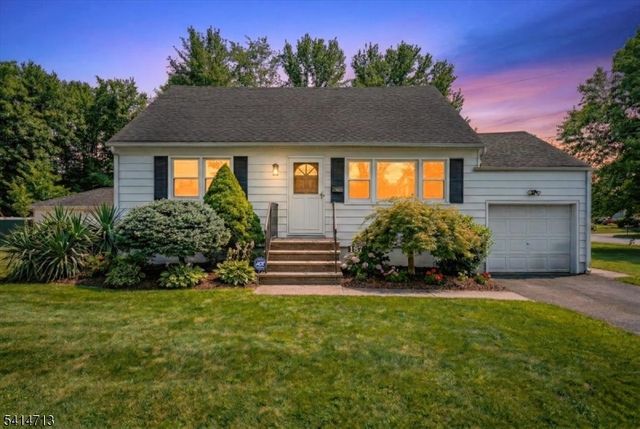 187 Gubernat Dr, South Plainfield Boro, NJ 07080