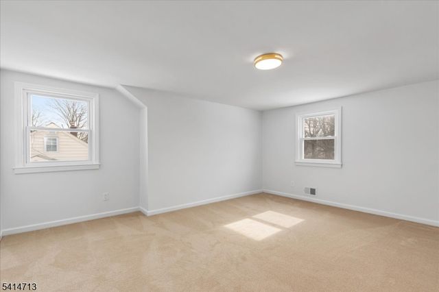 187 Gubernat Dr, South Plainfield Boro, NJ 07080