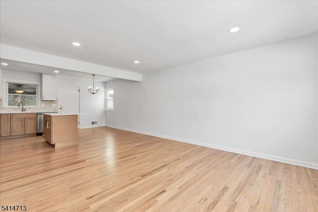 187 Gubernat Dr, South Plainfield Boro, NJ 07080