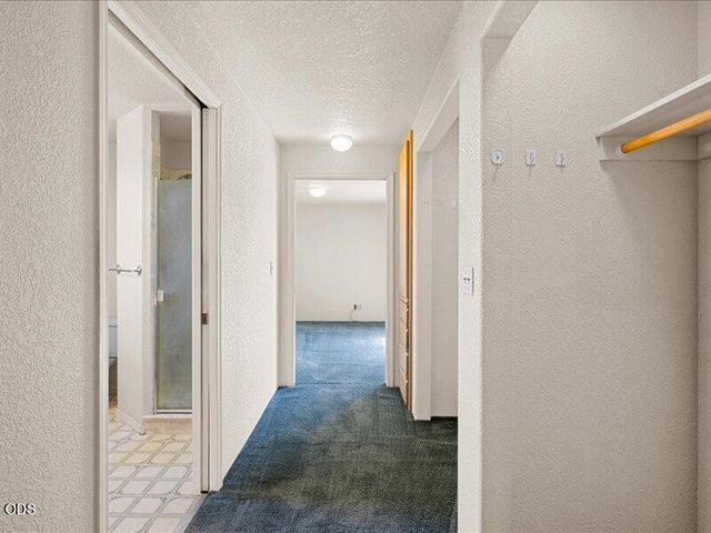 895 Coutant Lane B, Grants Pass, OR 97527