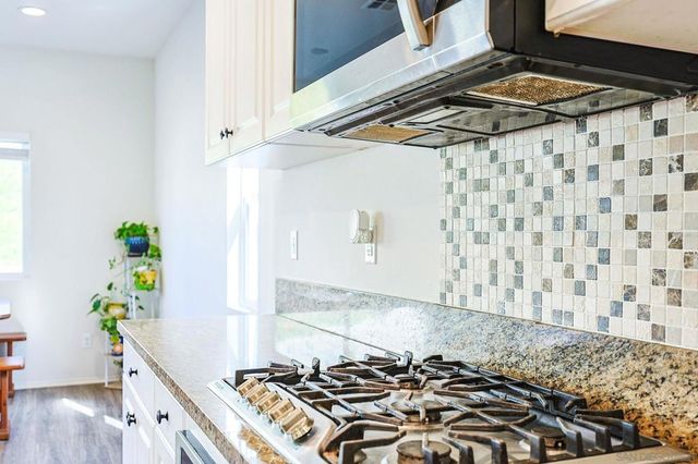 310 Falabella Ln, Fallbrook, CA 92028