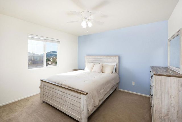 310 Falabella Ln, Fallbrook, CA 92028