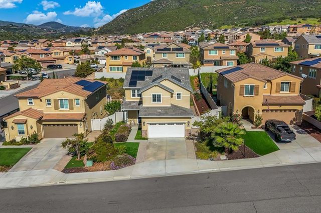 310 Falabella Ln, Fallbrook, CA 92028