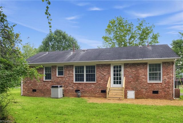 3709 Whitfield Road, Winston-salem, NC 27105