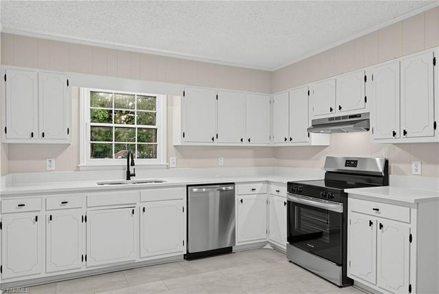 3709 Whitfield Road, Winston-salem, NC 27105