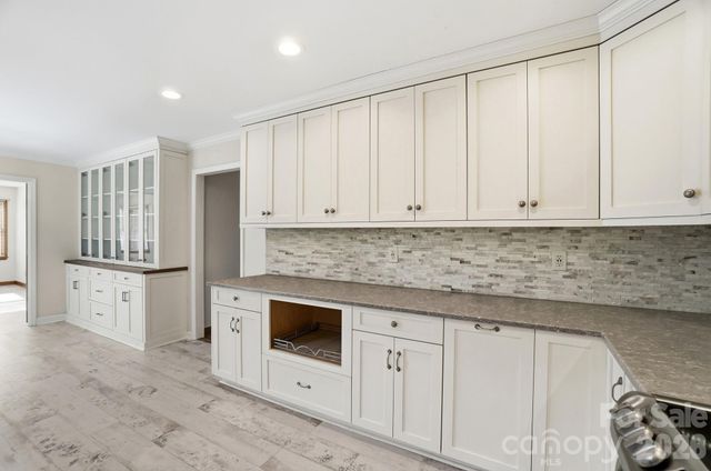 4316 Appaloosa Lane, Charlotte, NC 28215