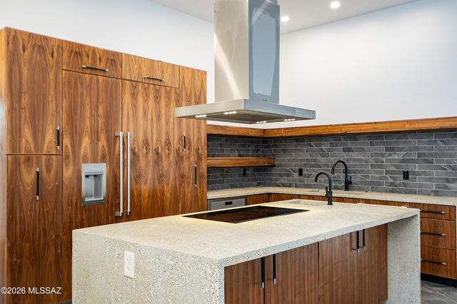 2227 E Helen Street, Tucson, AZ 85719