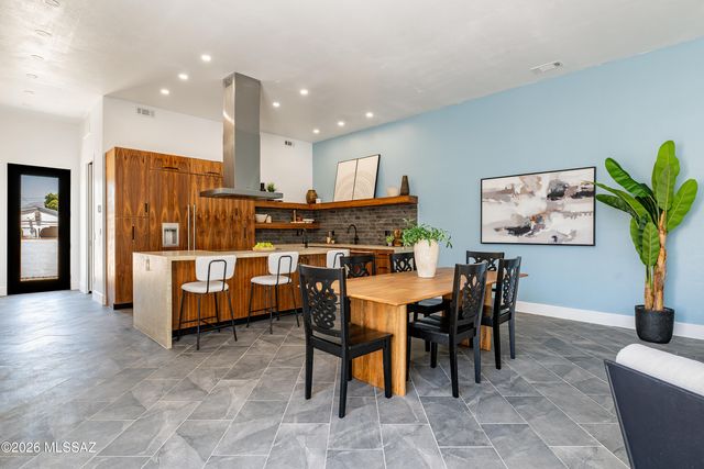 2227 E Helen Street, Tucson, AZ 85719