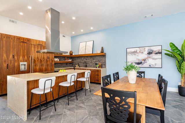 2227 E Helen Street, Tucson, AZ 85719