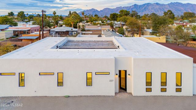 2227 E Helen Street, Tucson, AZ 85719