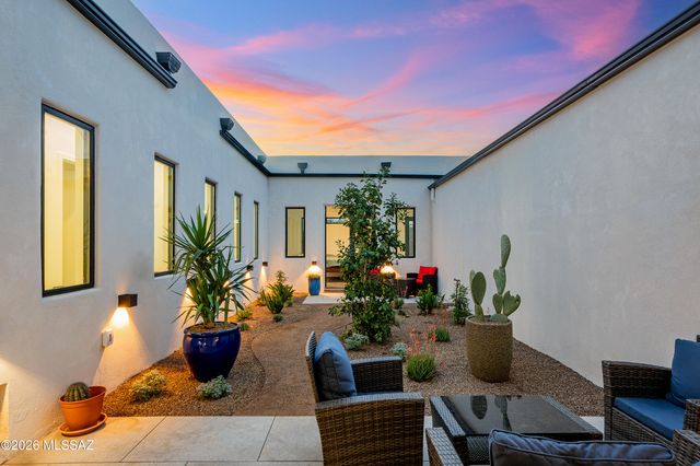 2227 E Helen Street, Tucson, AZ 85719