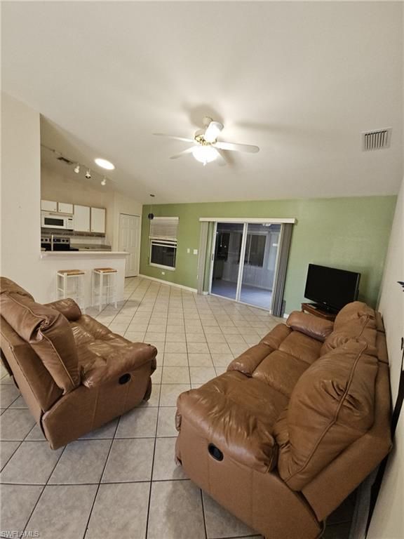 3790 Tangelo DR, ST. JAMES CITY, FL 33956 — photo 4