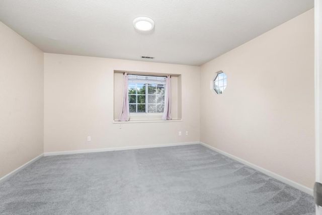 1500 Scenic Drive 18, Modesto, CA 95355