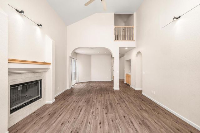 1500 Scenic Drive 18, Modesto, CA 95355