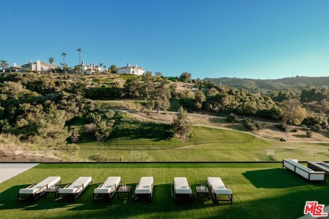 19378 Lemmer Drive, Tarzana (los Angeles), CA 91356