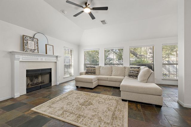 2040 SAINT ANDREWS DR, Round Rock, TX 78664