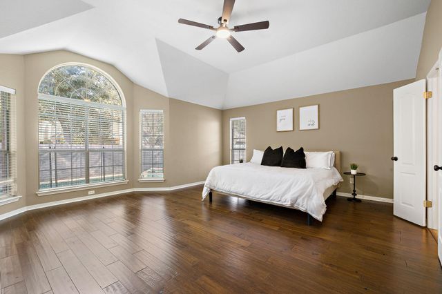 2040 SAINT ANDREWS DR, Round Rock, TX 78664