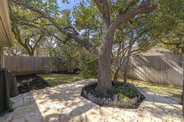 2040 SAINT ANDREWS DR, Round Rock, TX 78664