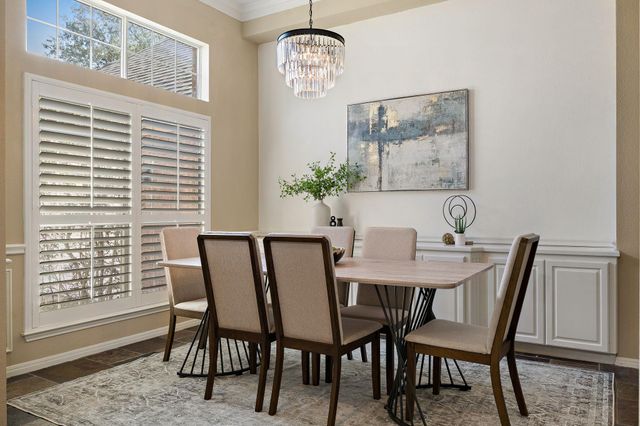 2040 SAINT ANDREWS DR, Round Rock, TX 78664