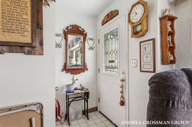 910 N Washington Avenue, Battle Creek, MI 49037