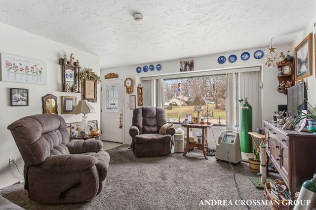 910 N Washington Avenue, Battle Creek, MI 49037