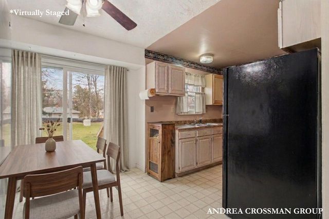 910 N Washington Avenue, Battle Creek, MI 49037