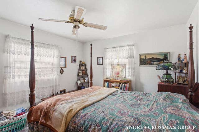 910 N Washington Avenue, Battle Creek, MI 49037