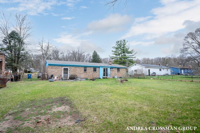 910 N Washington Avenue, Battle Creek, MI 49037