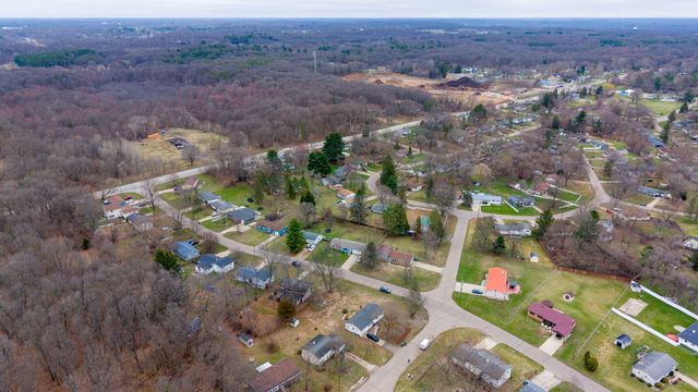 910 N Washington Avenue, Battle Creek, MI 49037