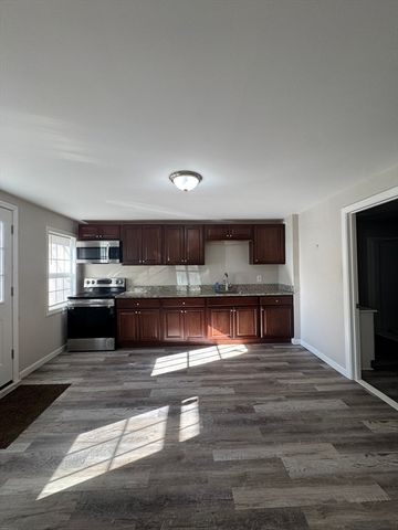 253 Main 1, Leicester, MA 01611