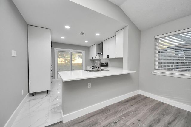 3842 Westmeadow Drive, Houston, TX 77082