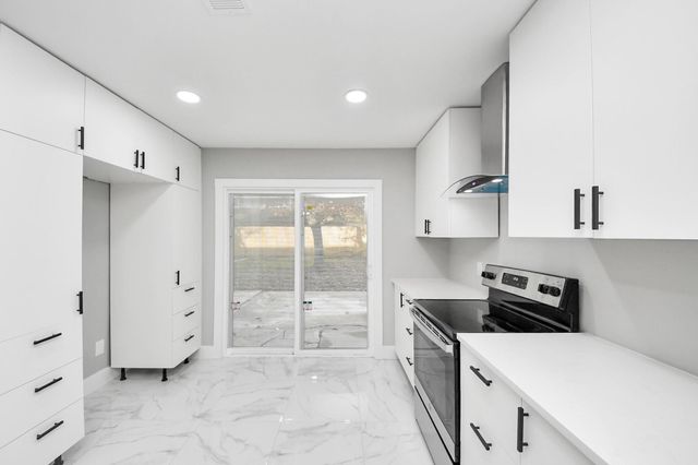 3842 Westmeadow Drive, Houston, TX 77082