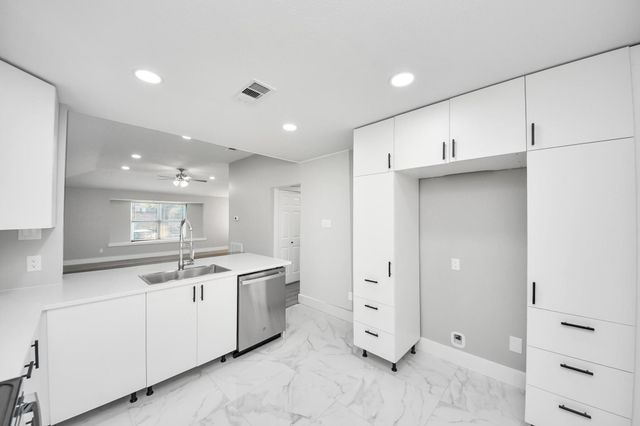 3842 Westmeadow Drive, Houston, TX 77082