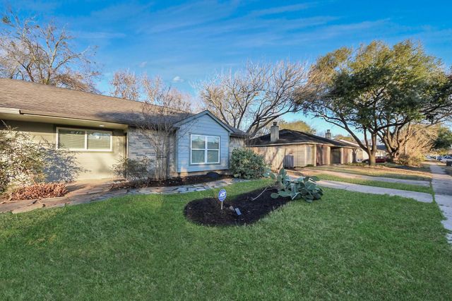 3842 Westmeadow Drive, Houston, TX 77082