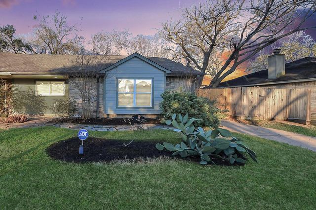 3842 Westmeadow Drive, Houston, TX 77082