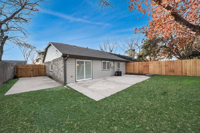 3842 Westmeadow Drive, Houston, TX 77082