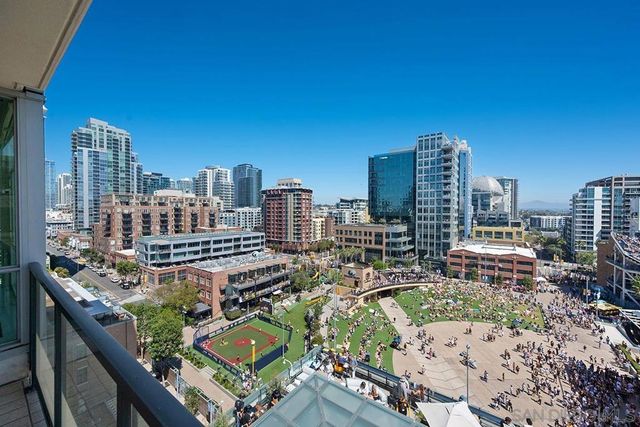 325 7th Avenue 1003, San Diego, CA 92101