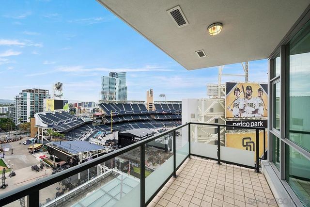 325 7th Avenue 1003, San Diego, CA 92101