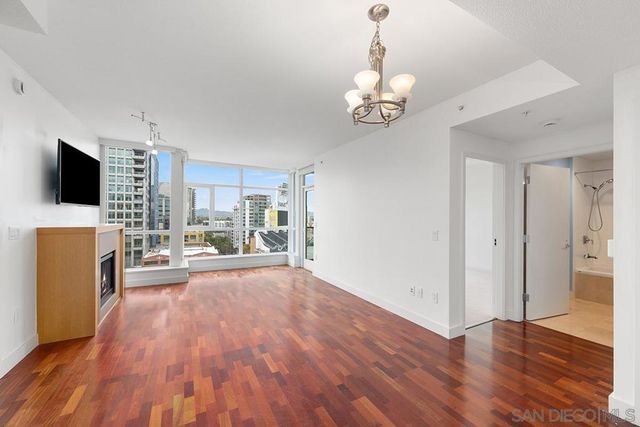 325 7th Avenue 1003, San Diego, CA 92101