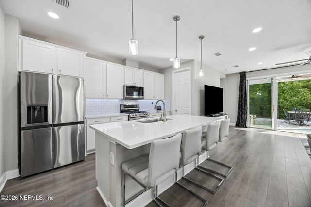 75573 BLACKBIRD Drive, Yulee, FL 32097