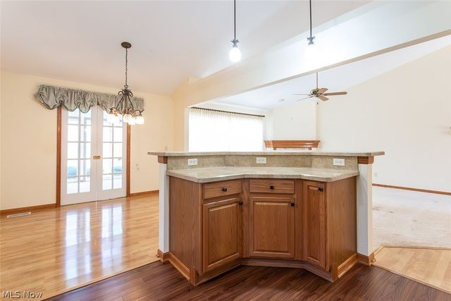 457 Harvest Lane, Seven Hills, OH 44131