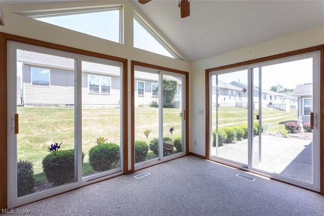 457 Harvest Lane, Seven Hills, OH 44131