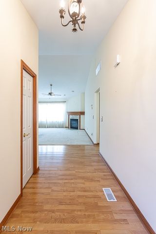 457 Harvest Lane, Seven Hills, OH 44131