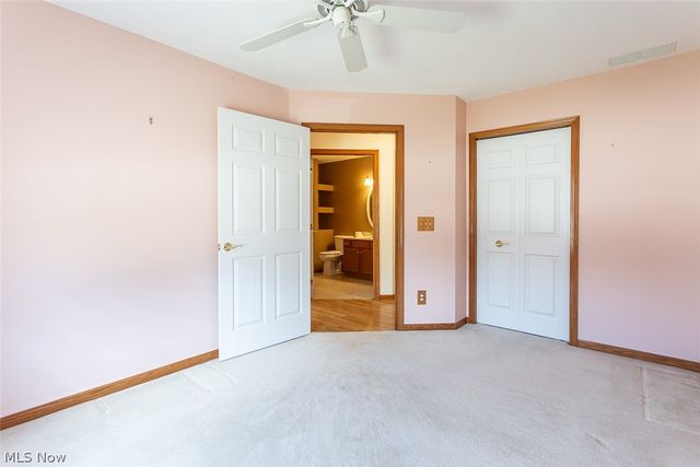457 Harvest Lane, Seven Hills, OH 44131