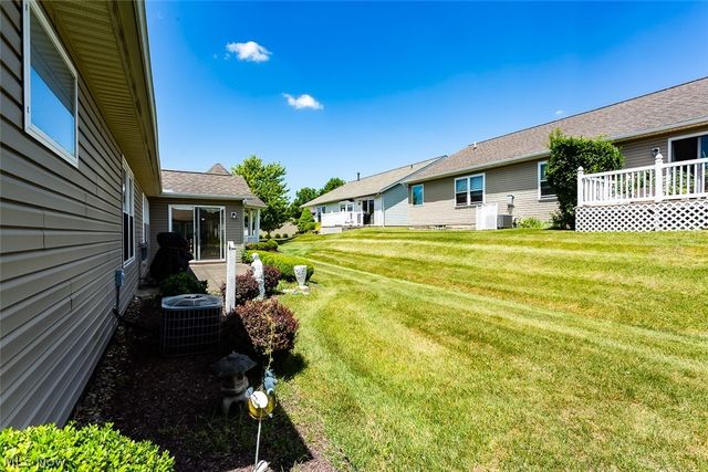 457 Harvest Lane, Seven Hills, OH 44131